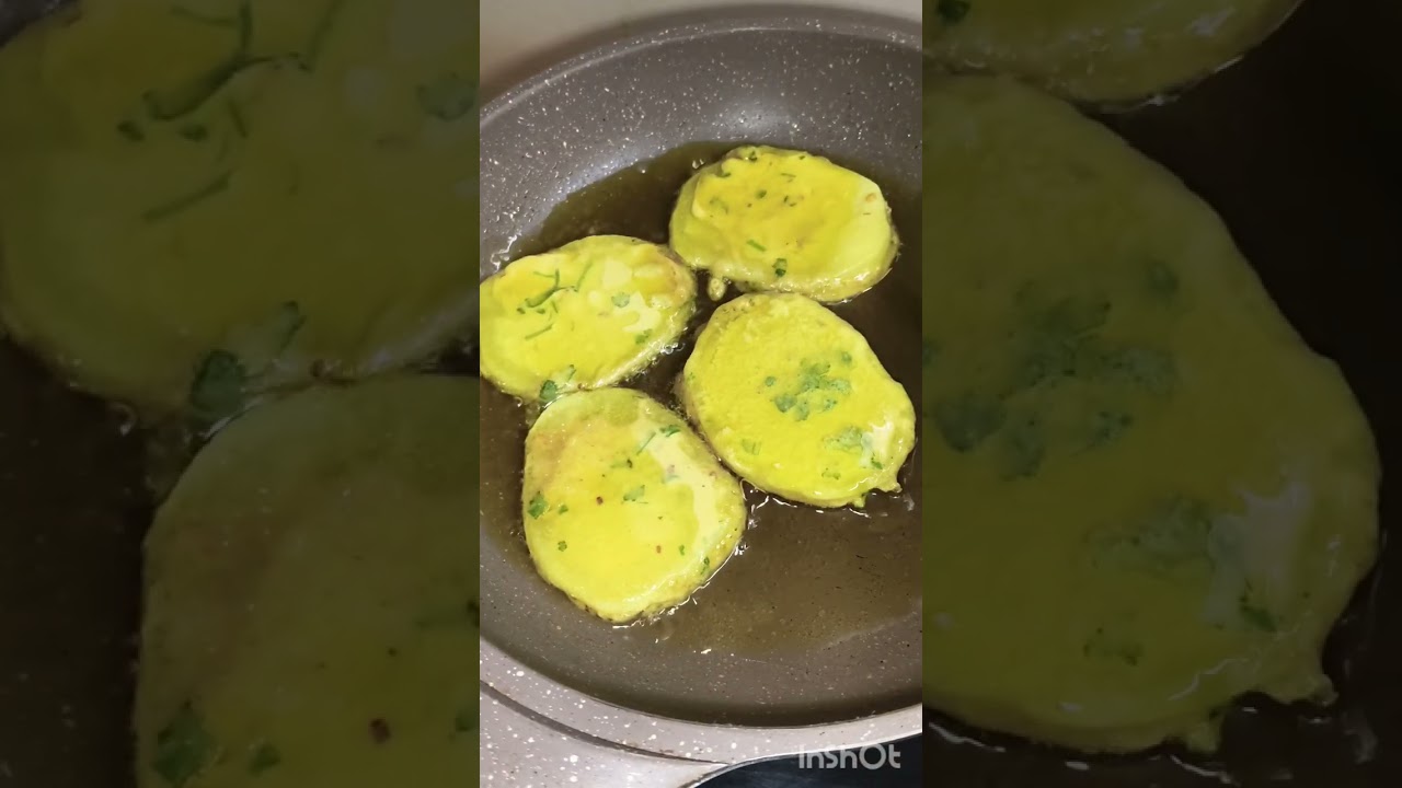 আলুর পকোড়া সাধারণ কিছু জিনিস দিয়ে ঘরে থাকা ভীষণ মুচমুচে হয়েছে