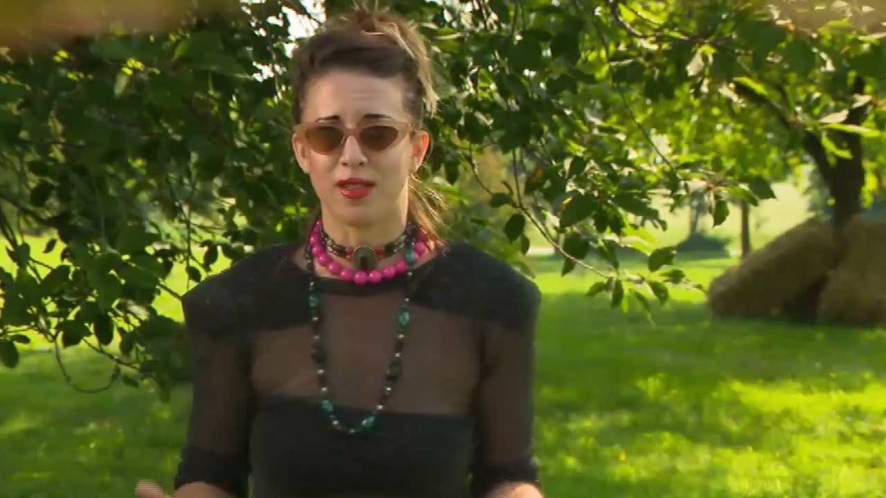 Marijana Vukelić i Vita Maslačak -  Ljubav je na selu