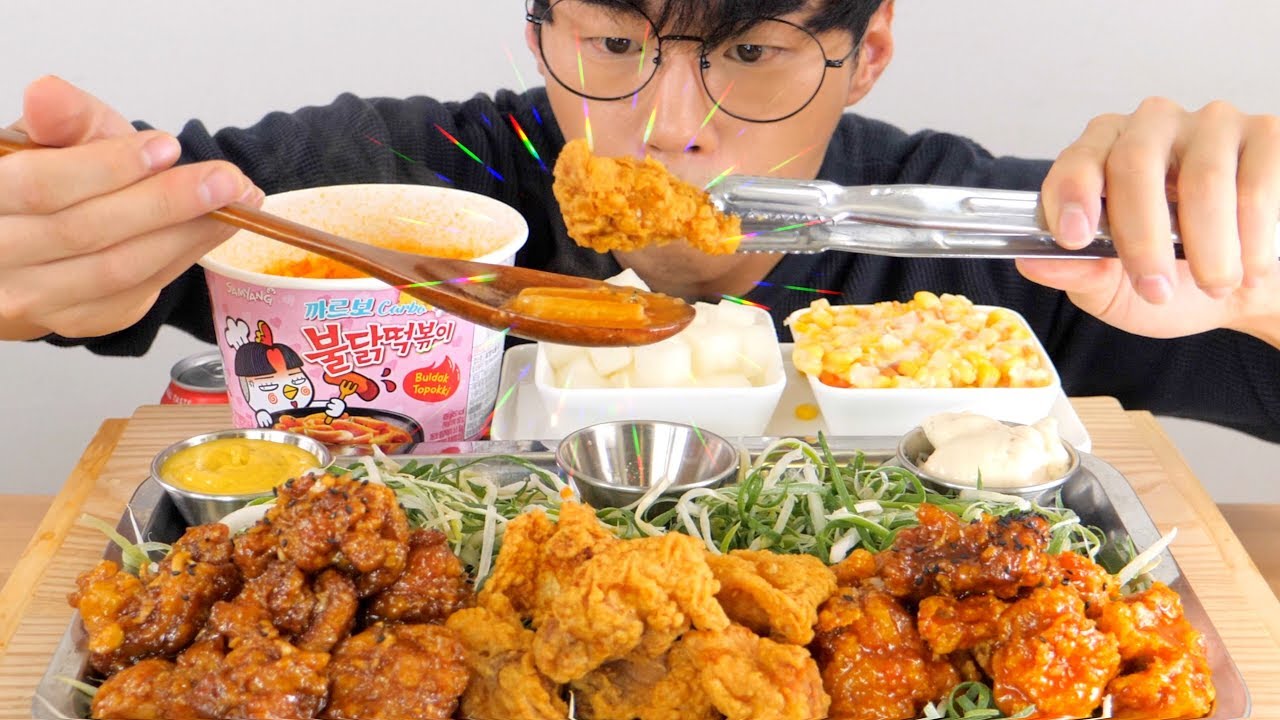 불닭떡볶이 / 페리카나 치킨 반반반 ( 마늘 양념 후라이드 치킨 ) 리얼사운드 먹방 social eating Mukbang - Tteokbokki + chicken