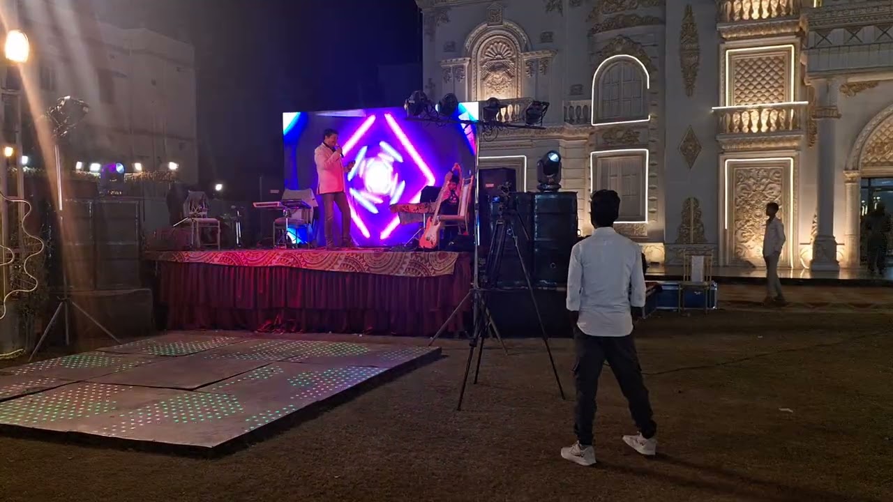 Tum dil ki Dharkan me rahti ho....