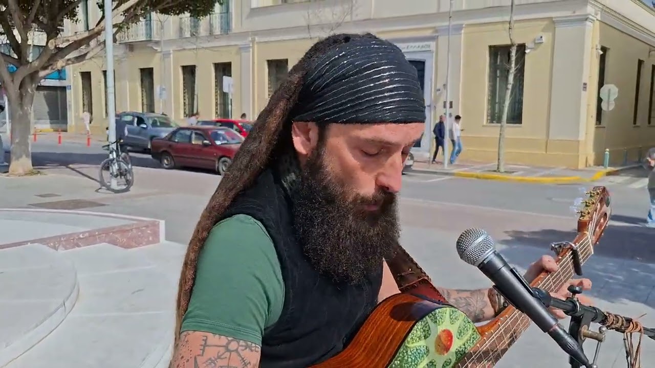 🗣️🎤🎶STREET MUSIC🎻 ΜΟΥΣΙΚΟΙ ΤΟΥ ΔΡΟΜΟΥ💃💃🏼🎸Akos Dreamy KALAMATA GREECE 🇬🇷