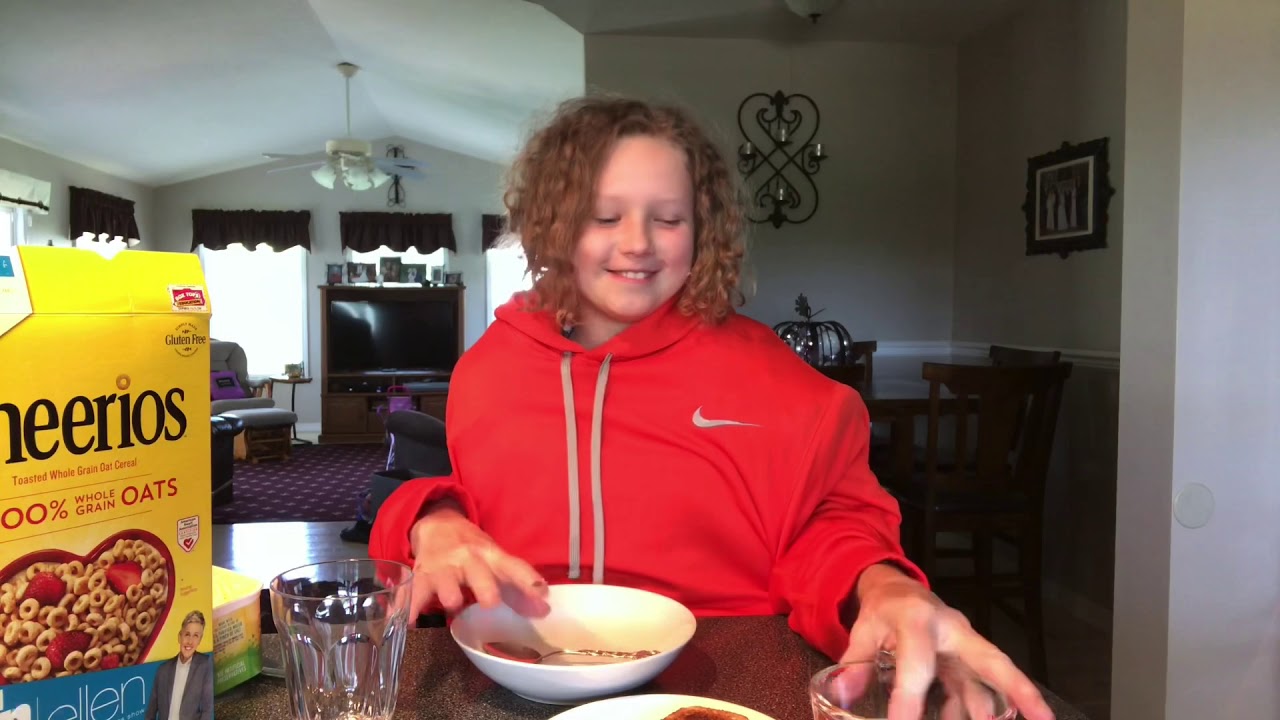 Fun with someone else’s arms - Millie 2020