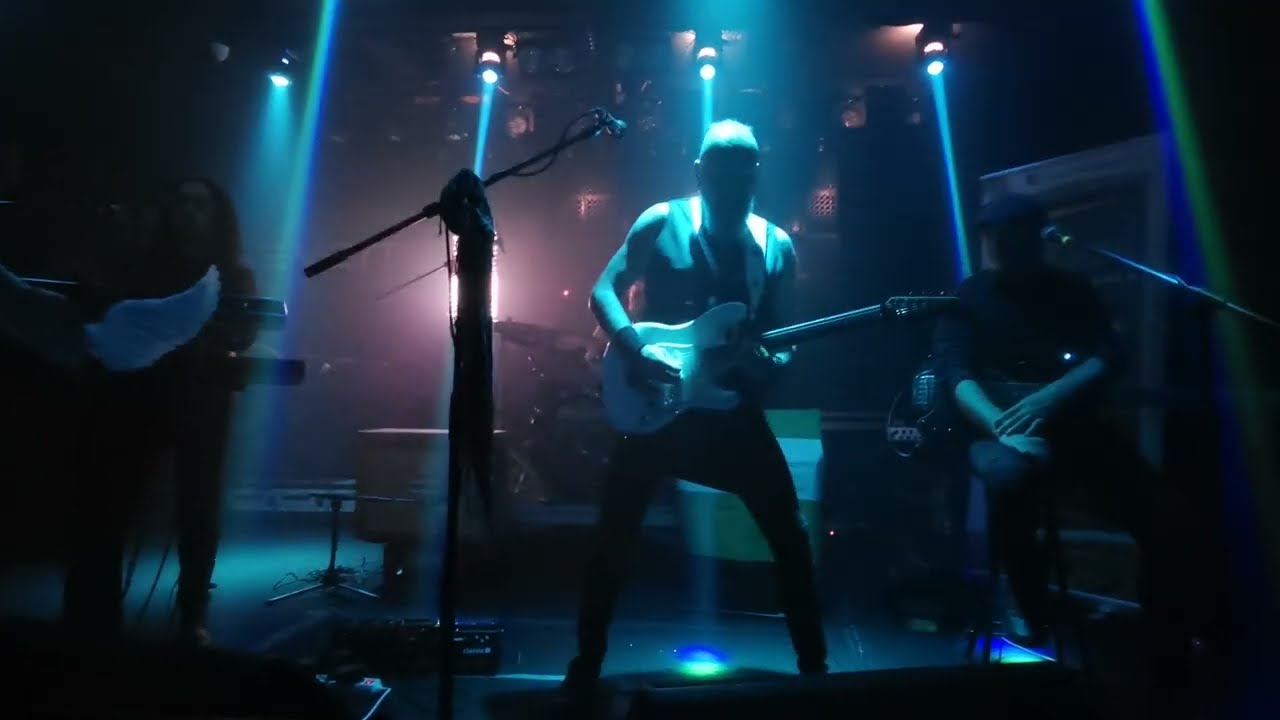 V&aacute;ndal&uuml;s - Veo (Sala Even,Sevilla 2022)