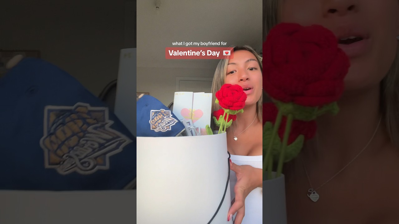 What I got my boyfriend for Valentine&rsquo;s Day ❤️ #haul #giftideas #unboxing