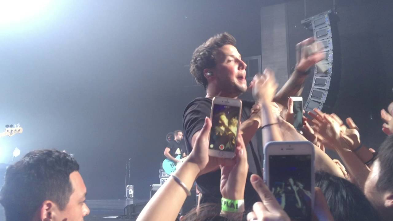 Simple Plan - Crazy (Live from Seoul, Korea 16.09.01)