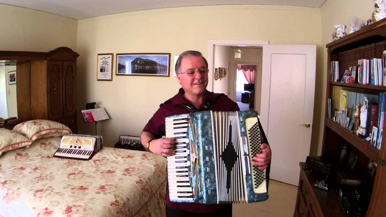 Under The Bridges Of Paris ---Mario Muschi --- Accordion