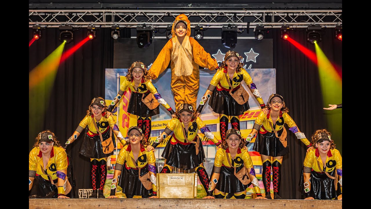 Tanzgruppe Unlimited Society mit ihrem Showtanz 