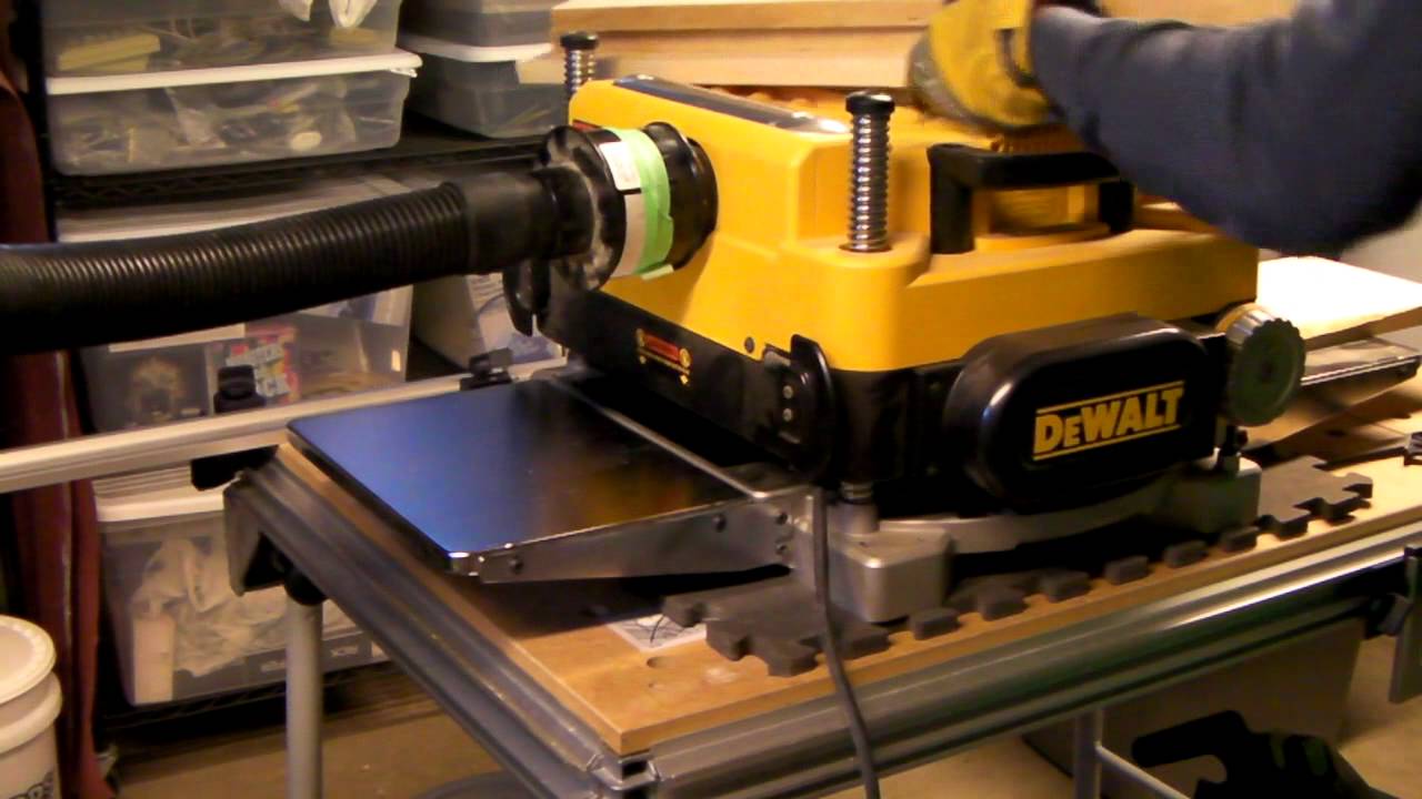 DeWalt 735x Planer with Shelix head