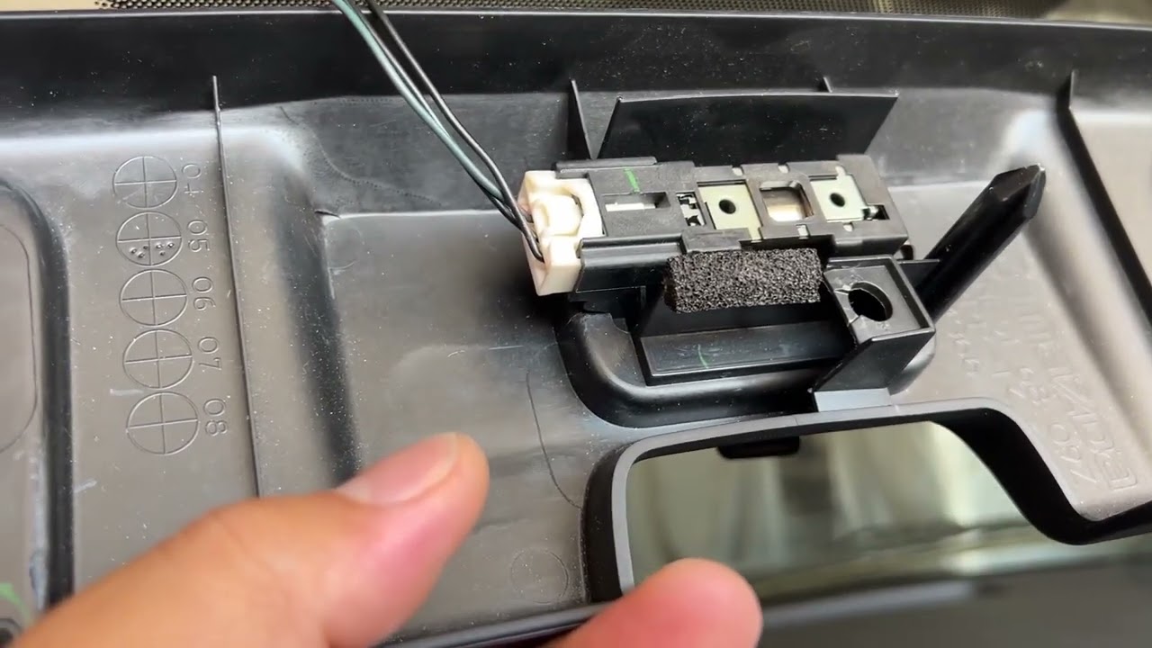 DIY: 2006-2013 Mazda MX-5 Sun visor replacement