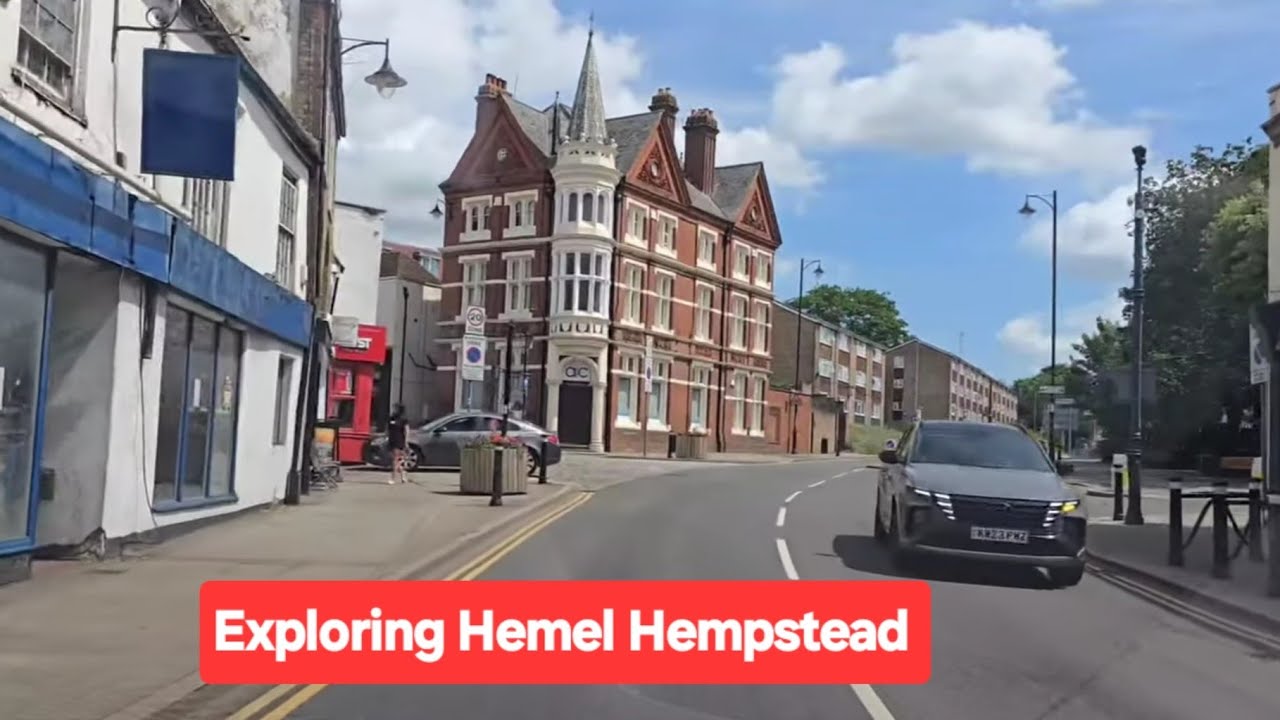 Relaxing drive around Hemel Hempstead town centre.