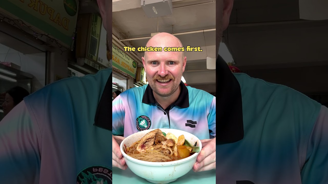 $7 Michelin recommended Curry Chicken Noodles in Singapore 🇸🇬