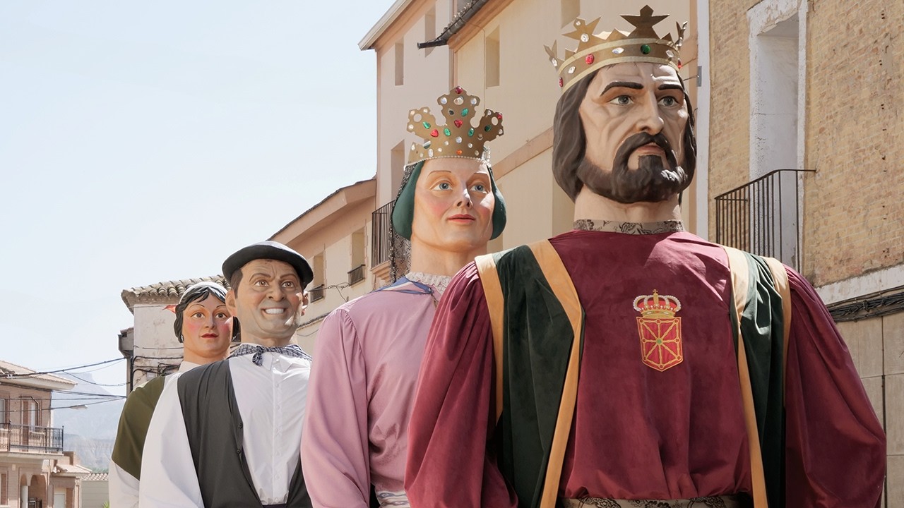Gigantes de Buñuel en fiestas 🔥
