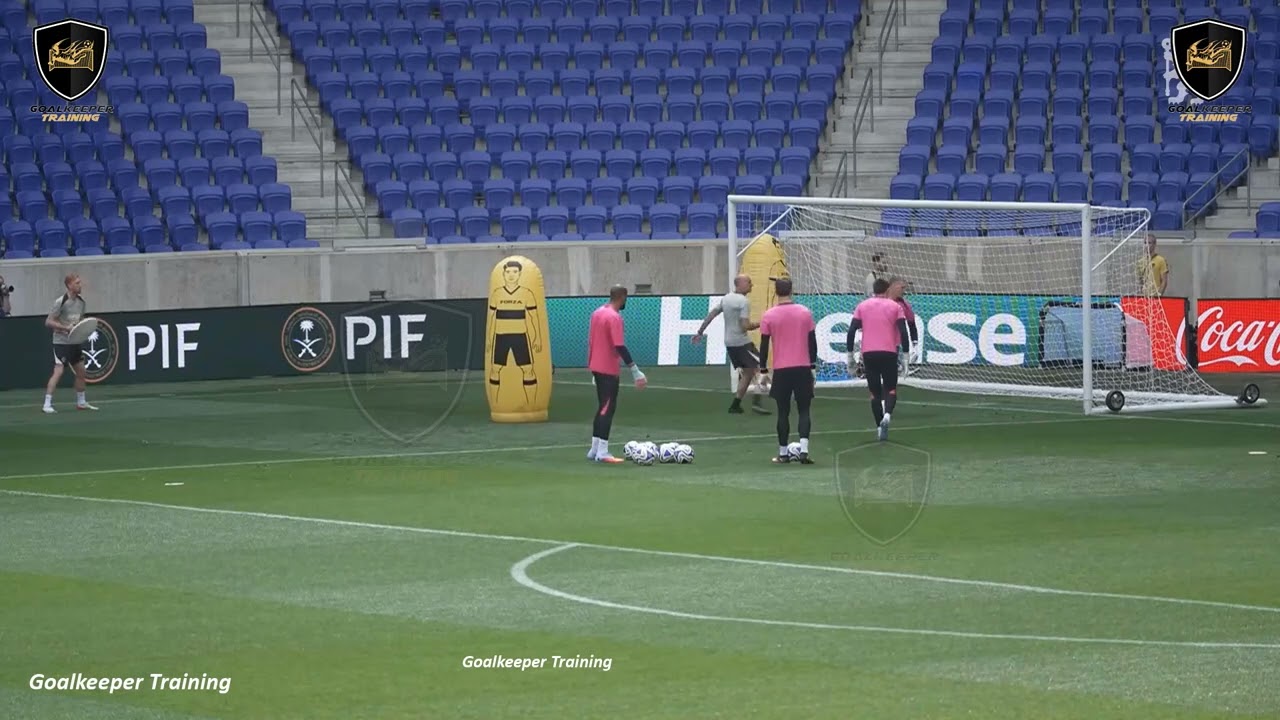 Chelsea London - Goalkeeper Training