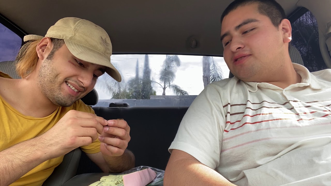 Smoking weed ! (Reaction!!) smoking for the first time in a while!!