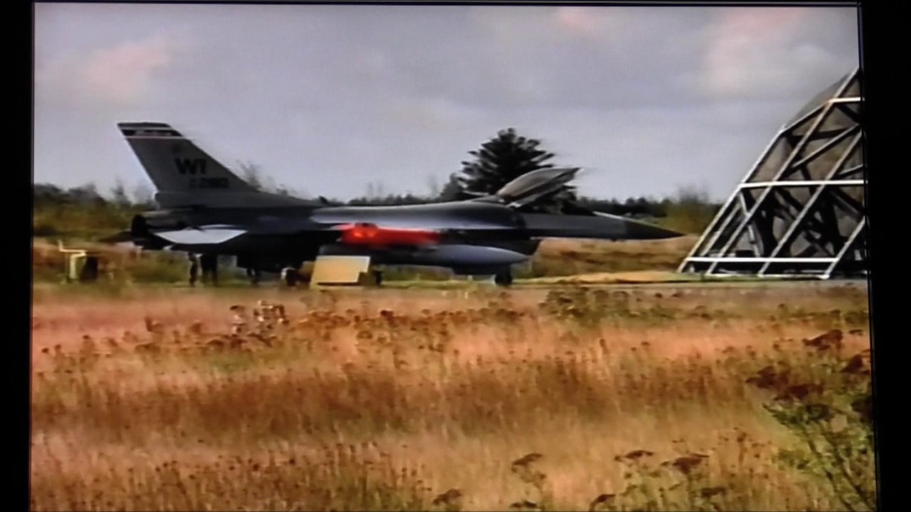 F-16 C Fighting Falcon, Deployeret Til Flyvestation Karup 1994.