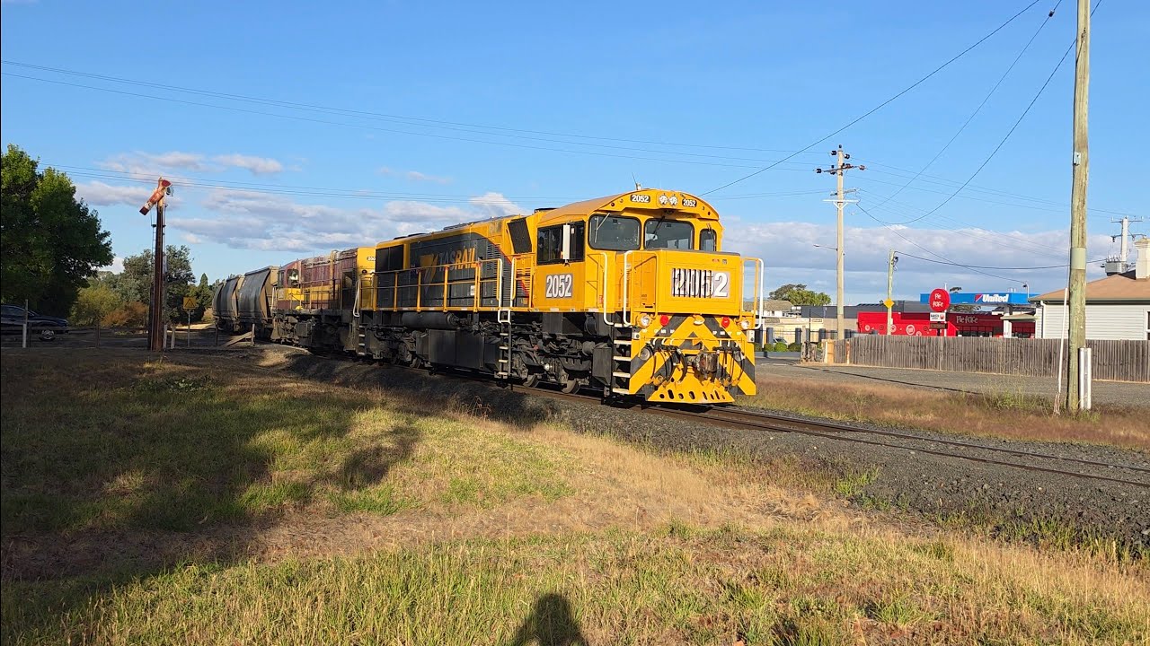 TasRail 2052 2009 #46 Coal train passing through Longford