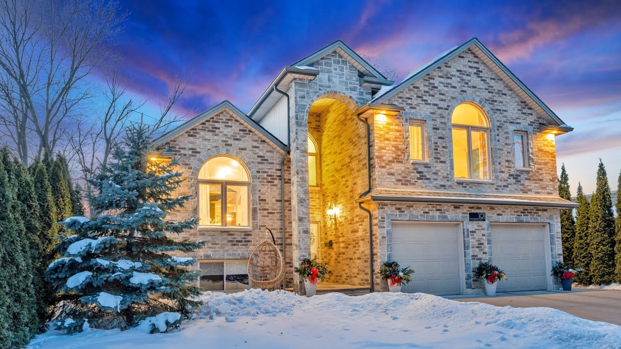 101 Arlington Blvd, Tecumseh