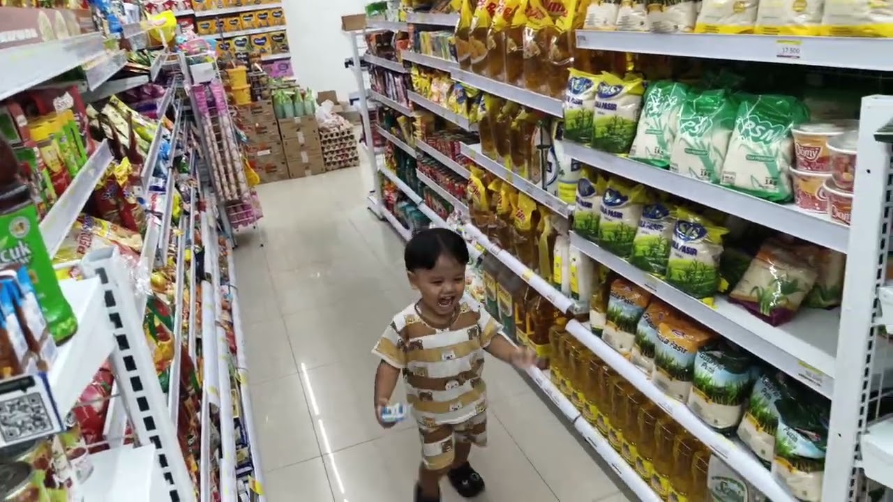 Yuta hobi beli susu