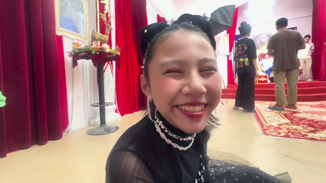 Hậu trường vui nhộn/ P. 03
