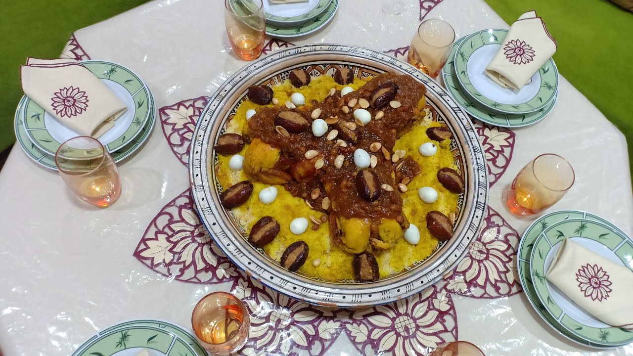 COUSCOUS PRESTIGE  كسكس برستيج بالتمر مجهول معمر باللوز و الدجاج محمر