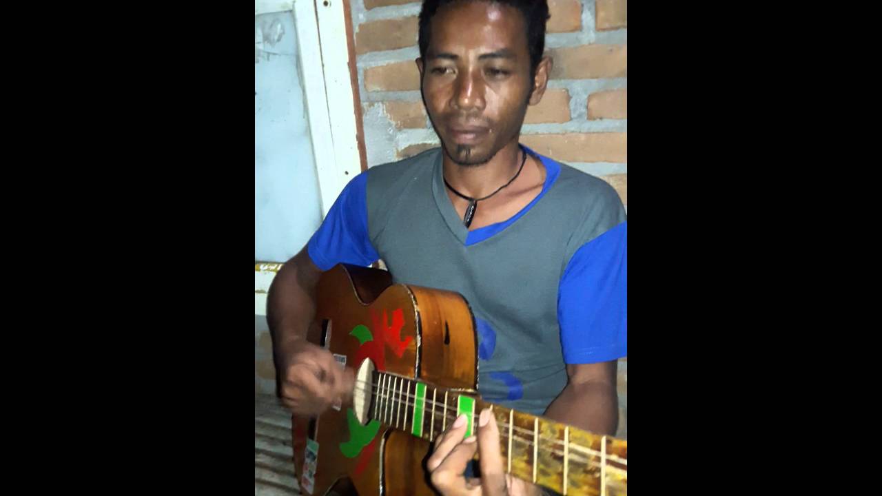 Dompu jecky bersuara merdu