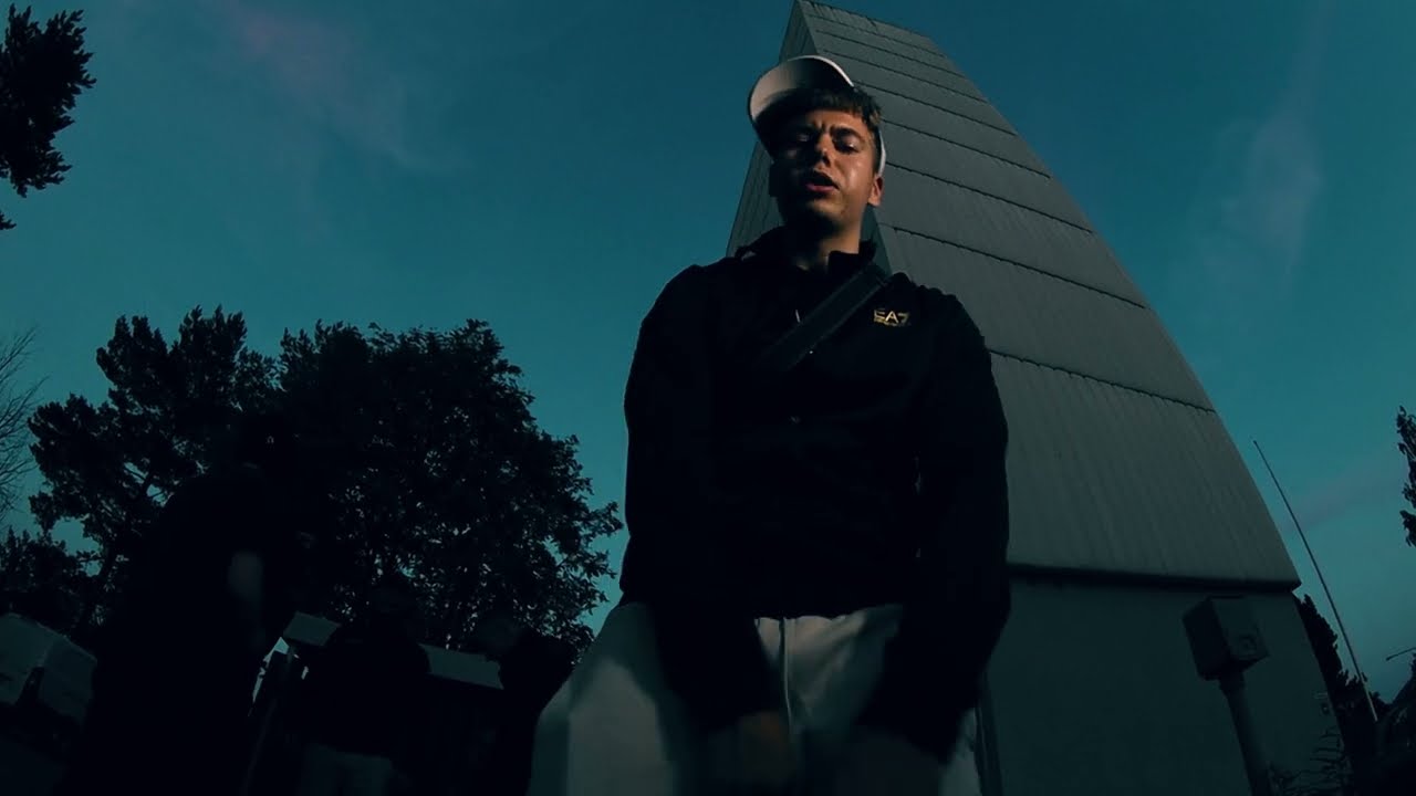 DeLuxi - WelcomeToHelsinki (Official Music Video)