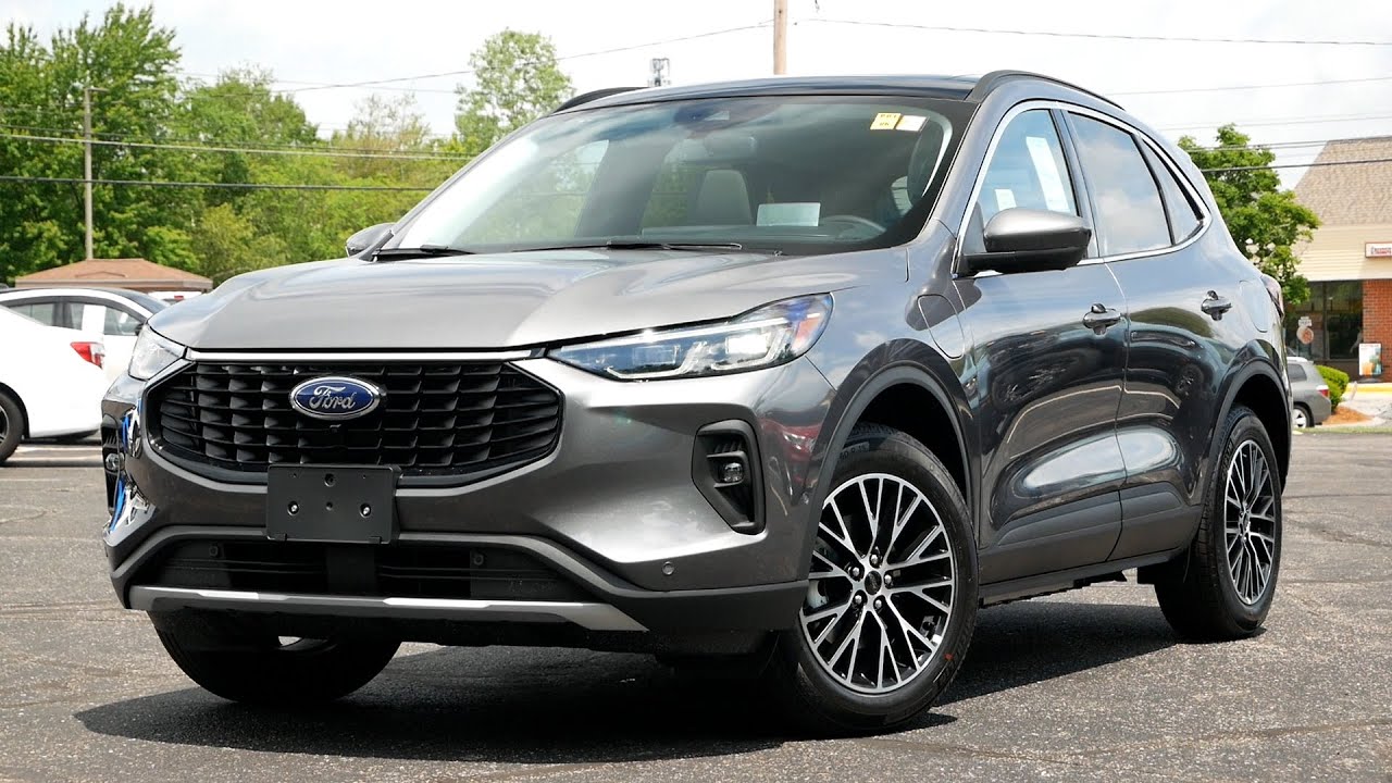 2023 Ford Escape Plug-In Hybrid Review - Walk Around and Test Drive