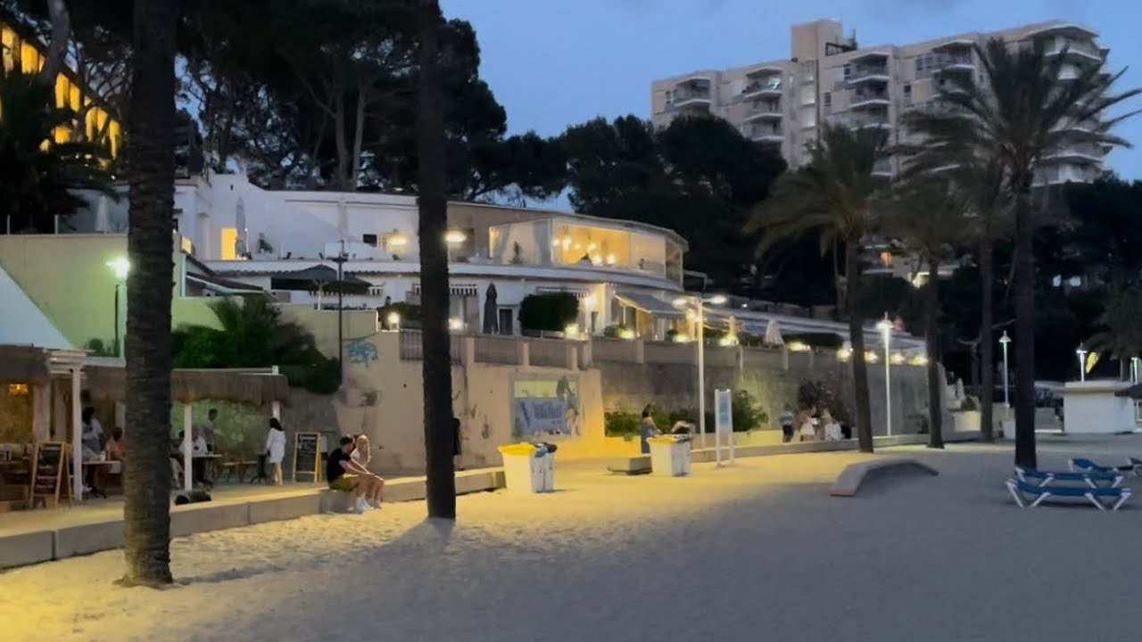 Paguera am Abend ❤️🌅 Mallorcas beste Urlaubsorte ❤️ viel los am Boulevard 🏖 Promenade 🌴 Palmira
