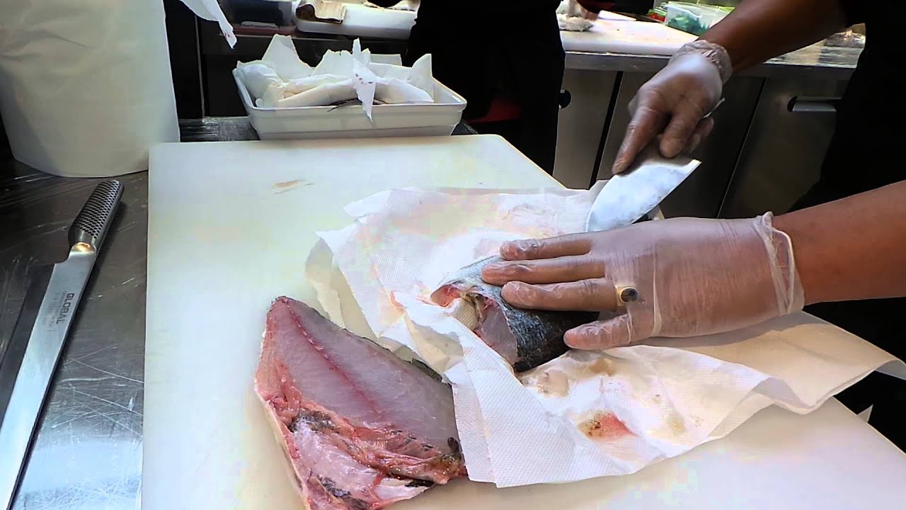 Decoupe dorade pour sushi