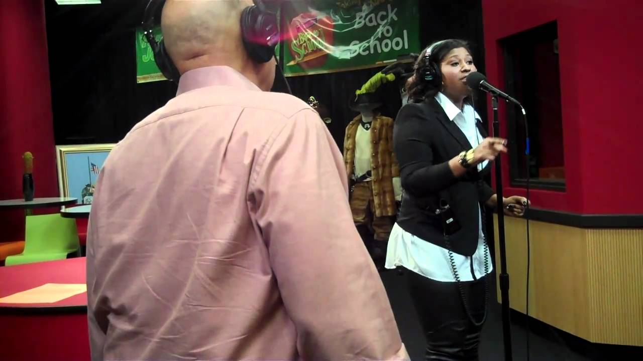 Jazmine Sullivan performs - Lions Tigers Bears  - while visiting the Red Velvet Cake Studio.