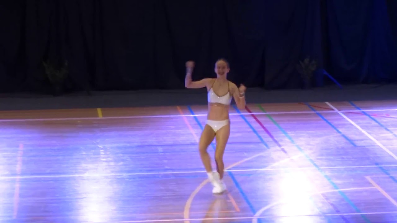 FISAF Simply The Best 'National' Under 18 - Lore Weynants