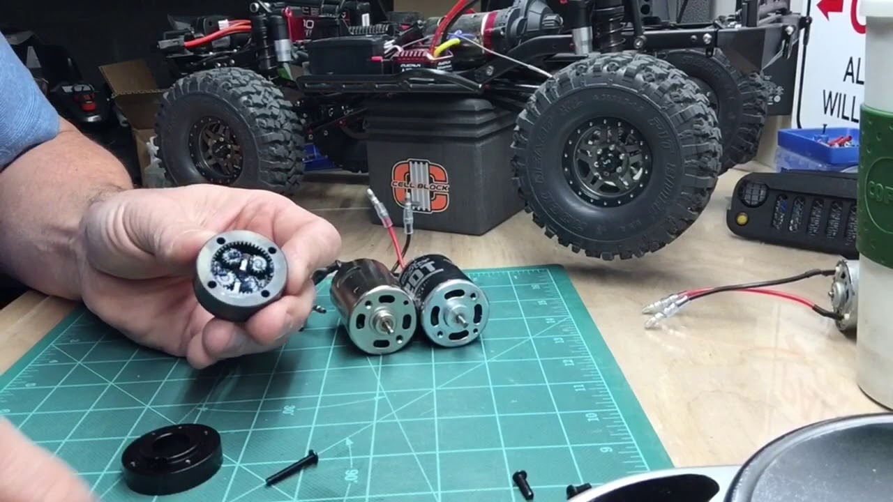 Team Raffee Co. 3-1 gear reduction unit install.