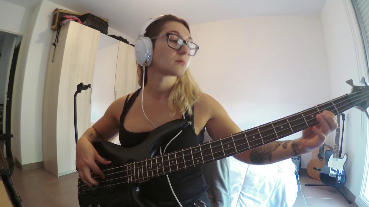 Daft Punk - Around the world ( Bass cover )