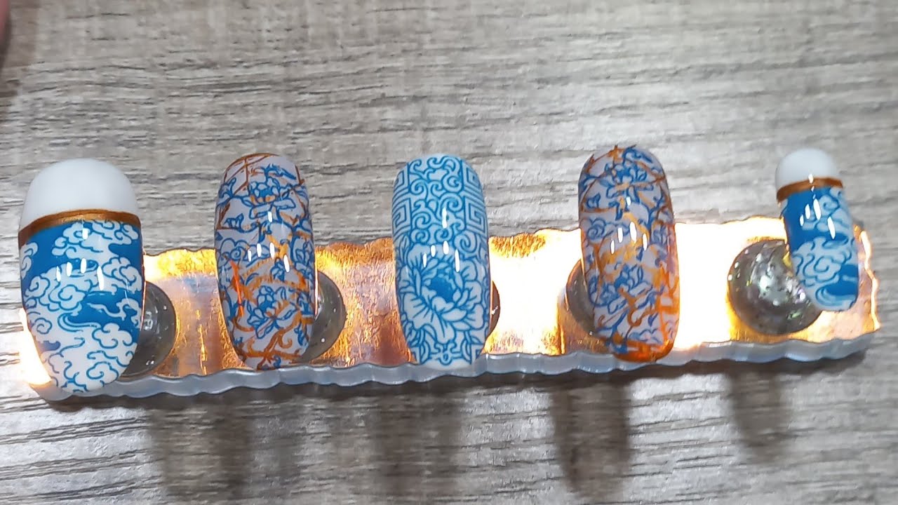 fine china mani using maniologys february 2026 mxm plates
