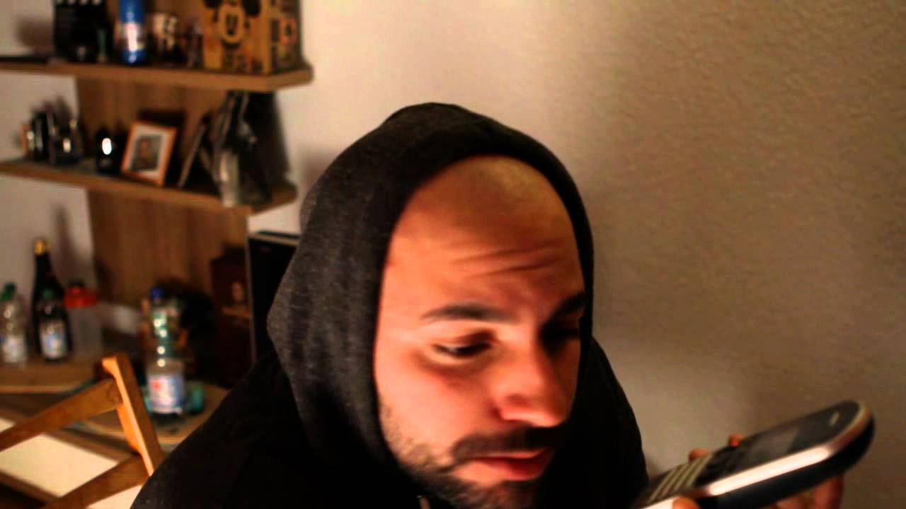Spickzettel als tattoo Telefonstreich-Mix