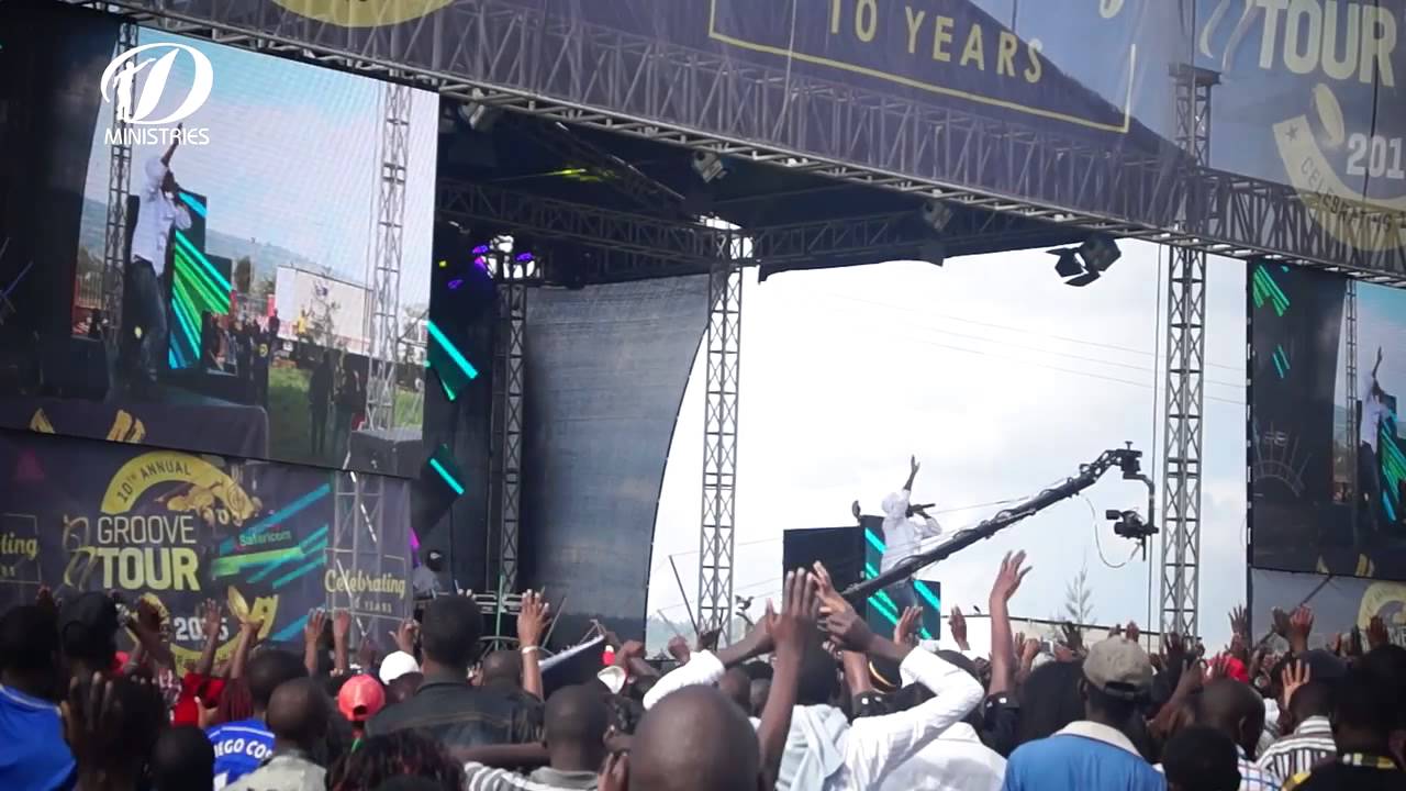 Dafari Performing at The Machakos Groove Tour