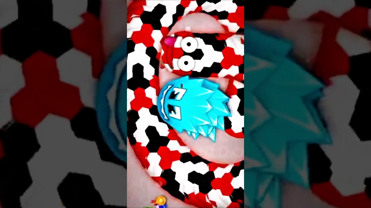 😱#wormszone #funny #games #wormszoneio #shorts #shortsfeed #viralvideo #viralshorts #snakegame 🐛🐍🐍😱