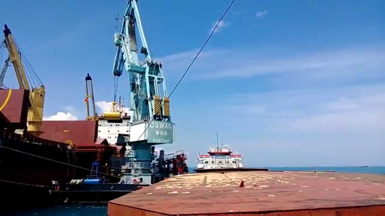 kerch demirde yukleme  boşaltma