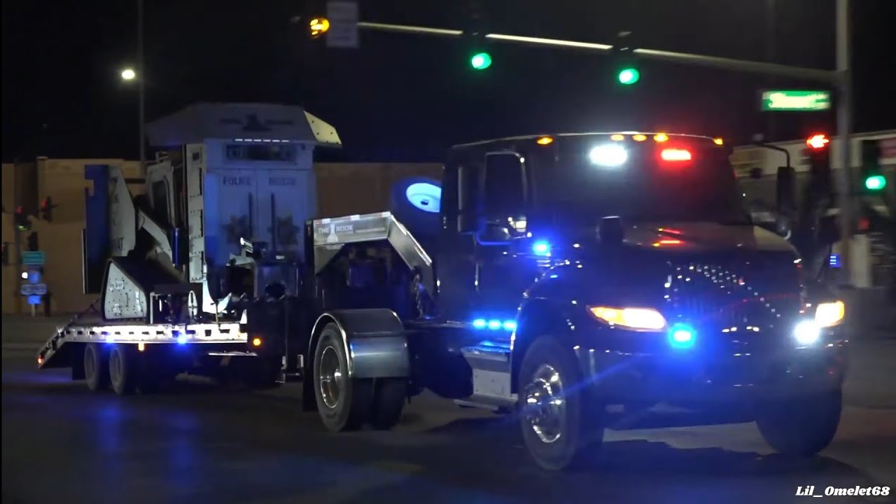 30+ Las Vegas Metro Police SWAT Responding to a Barricade | ROOK | BEARCATS | UNDERCOVER UNITS