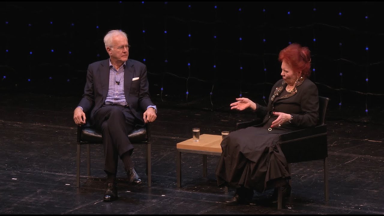Ausschnitt aus Echt Schmidt 3 1/2 mit Harald Schmidt und Laura Halding-Hoppenheit
