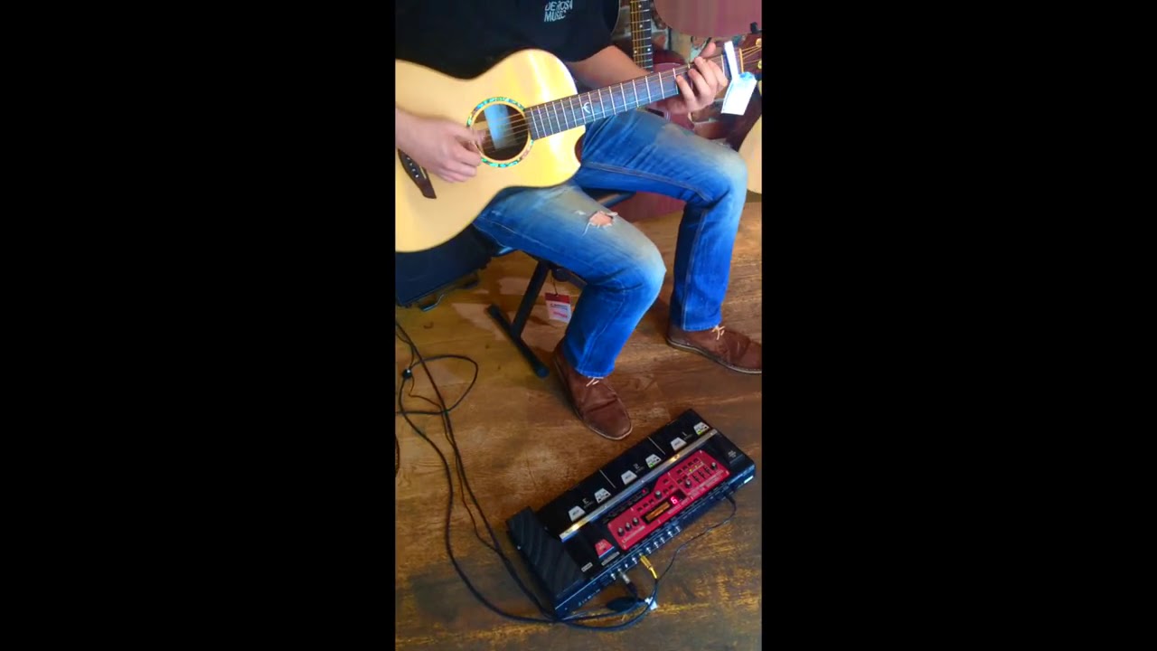 DEROSA MUSIC | Boss RC300 looper pedal in Bishops Stortford