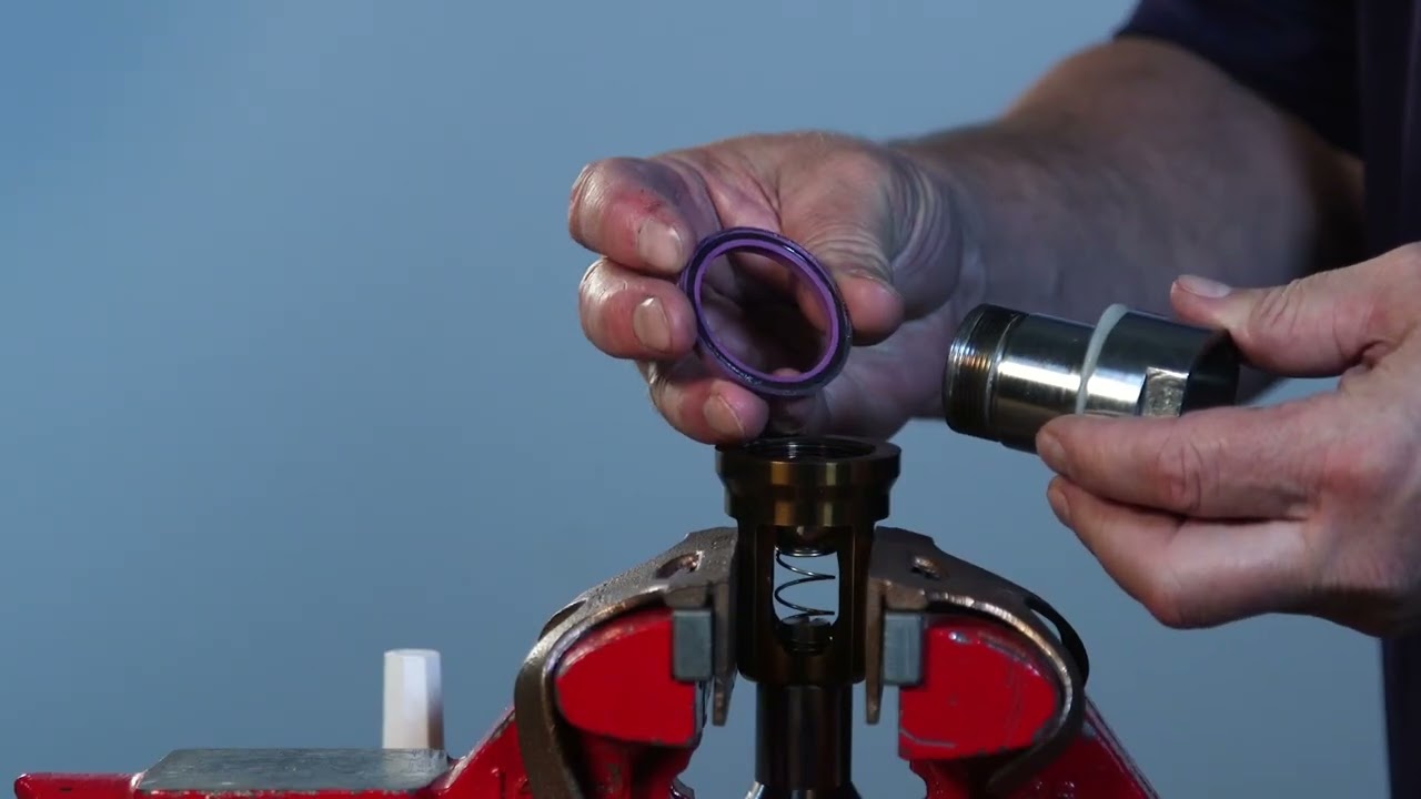 TexSpray T-Max 6912 - Pump Rebuild