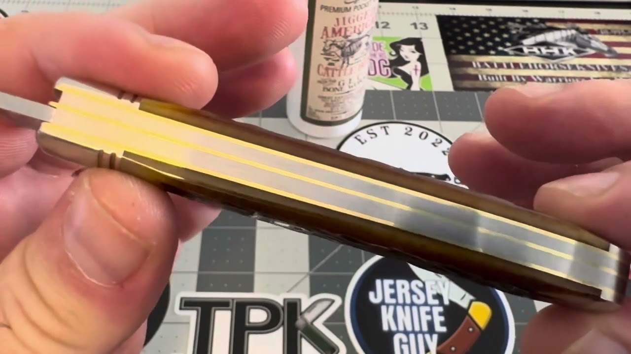GEC #48 Antique Yellow Jigged Bone (NorthField UN-X-LD)