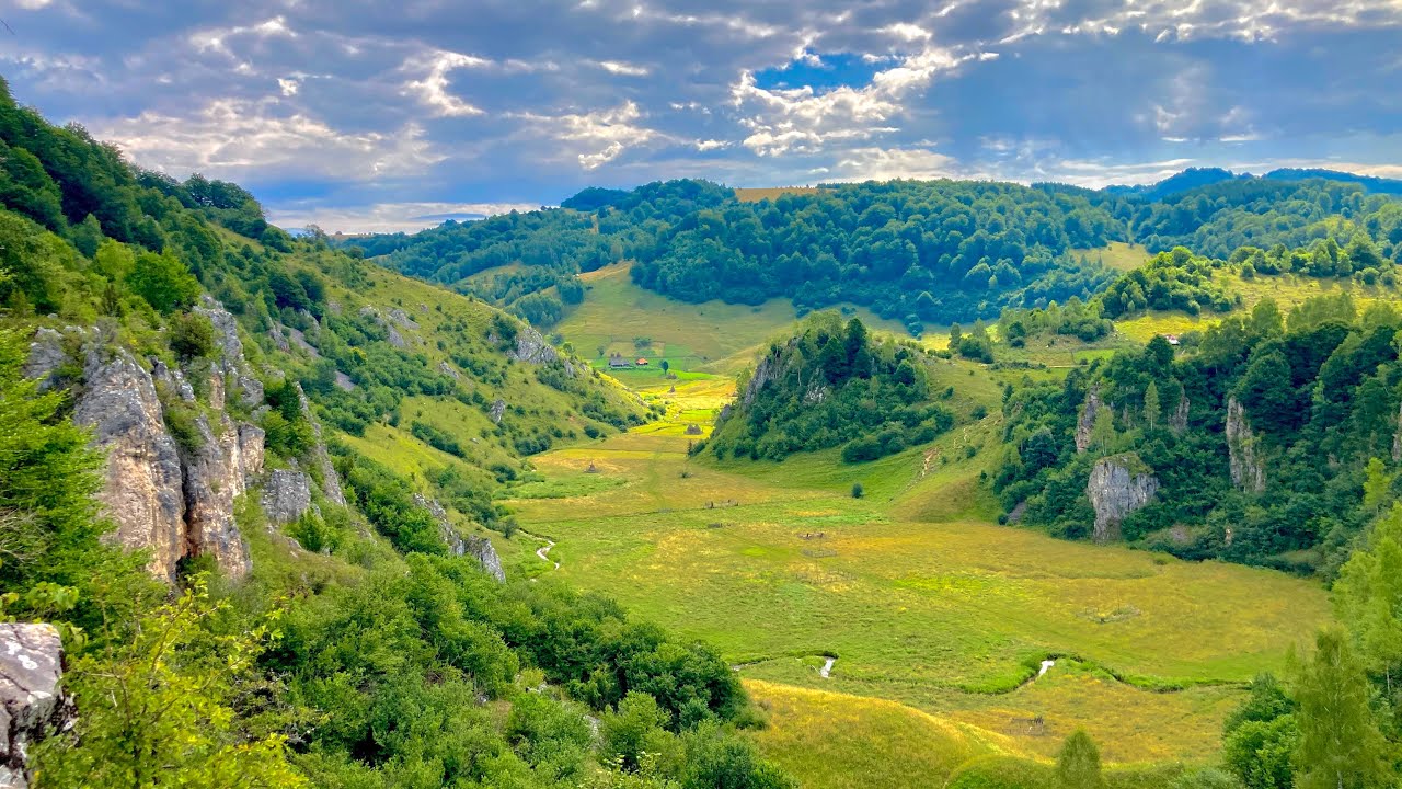 Day 34 - A Wonderful Day! - Hiking Romania’s Via Transilvanica - Fundatura Ponorului