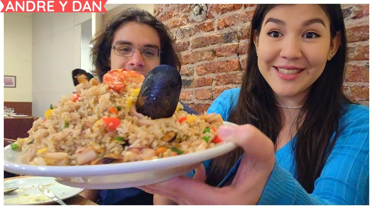 PROBANDO ANTICUCHOS y ARROZ CHAUFA por PRIMERA VEZ  || COMIDA PERUANA
