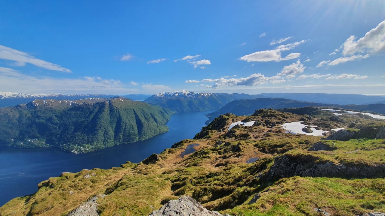 Hiking Brøknipa, western Norway (inspired by Kraig Adams)