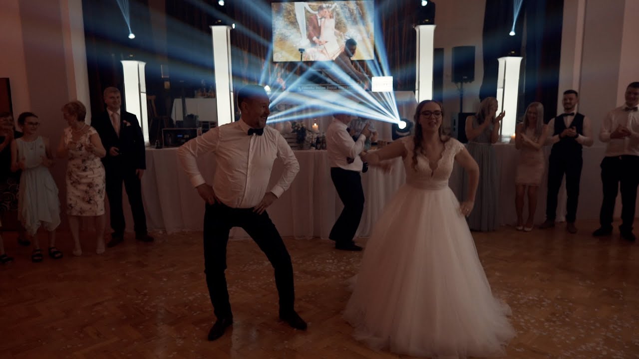 Svadobný tanec otca a dcéry s prekvapením