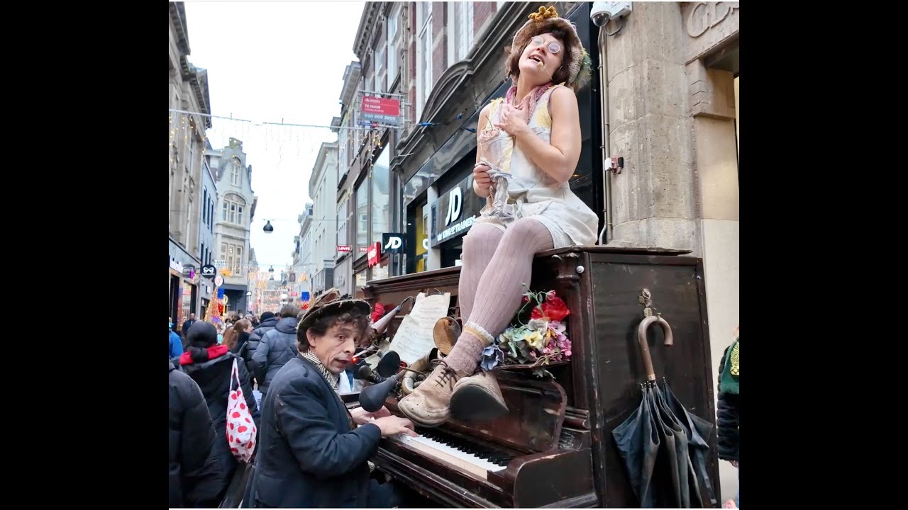 Rimski & Handkerchief 23 december Kerstmis in DenHaag.