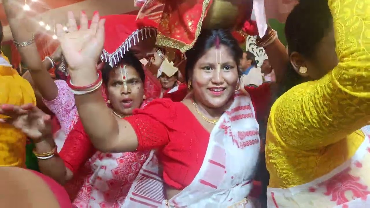 সূর্য পূজা উপলক্ষে আয়োজিত অনুষ্ঠানে আমরা। 
