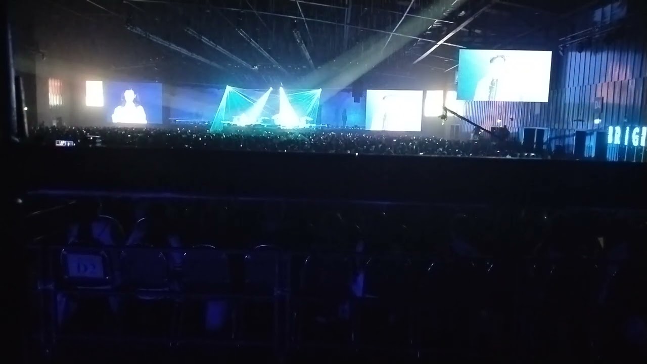 one last cry+nighttime ไบร์ทตู shooting stars concert23/07/2565